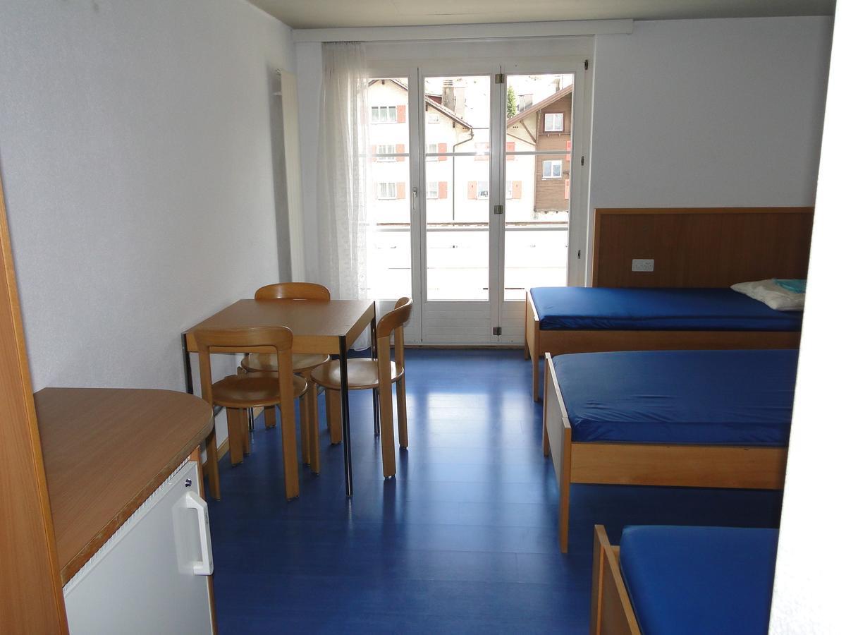 Casa Popolo Andermatt Hostel Ngoại thất bức ảnh