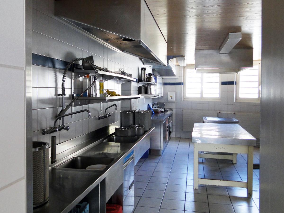 Casa Popolo Andermatt Hostel Ngoại thất bức ảnh